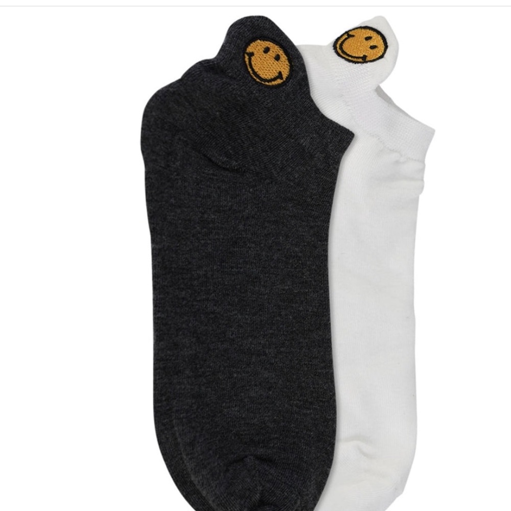 No Show Smiley Set of 2 socks